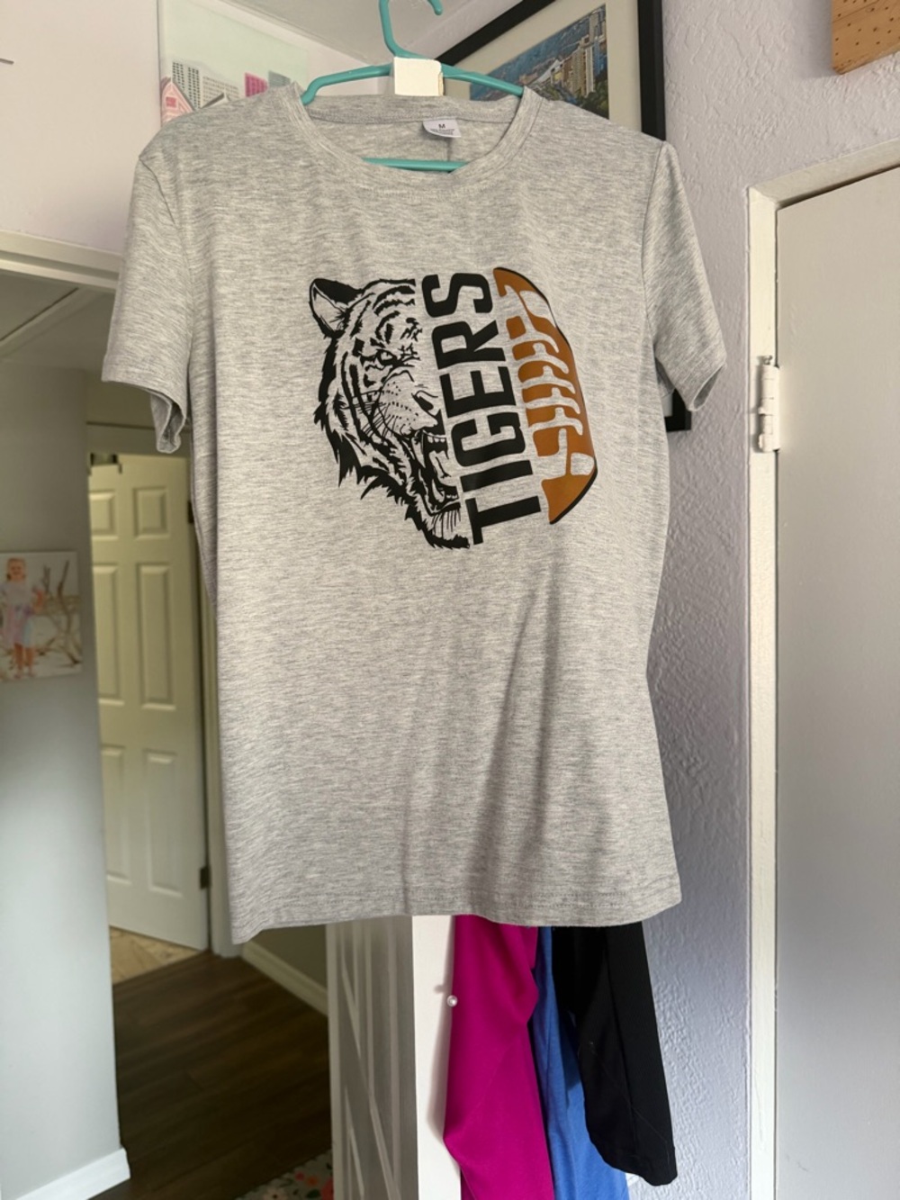 Womens Tigers Graphic Tee - Gray